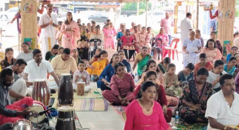 ஜெஞ்ஜாரோம் பால சுப்பிரமணியர் ஆலயத்தில் கந்த சஷ்டி கவசத்தை 12 மணி நேரம் இடைவிடாது பக்தர்கள் பாராயணம் செய்து சாதனை-பாப்பா ராய்டு பாராட்டு