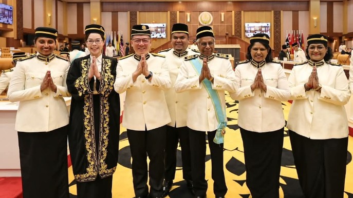 பேரா மாநில சட்டமன்ற கூட்டத் தொடரை மாட்சிமை தங்கிய பேராக் சுல்தான் அதிகாரப்பூர்வமாக தொடக்கி வைத்தார்..!